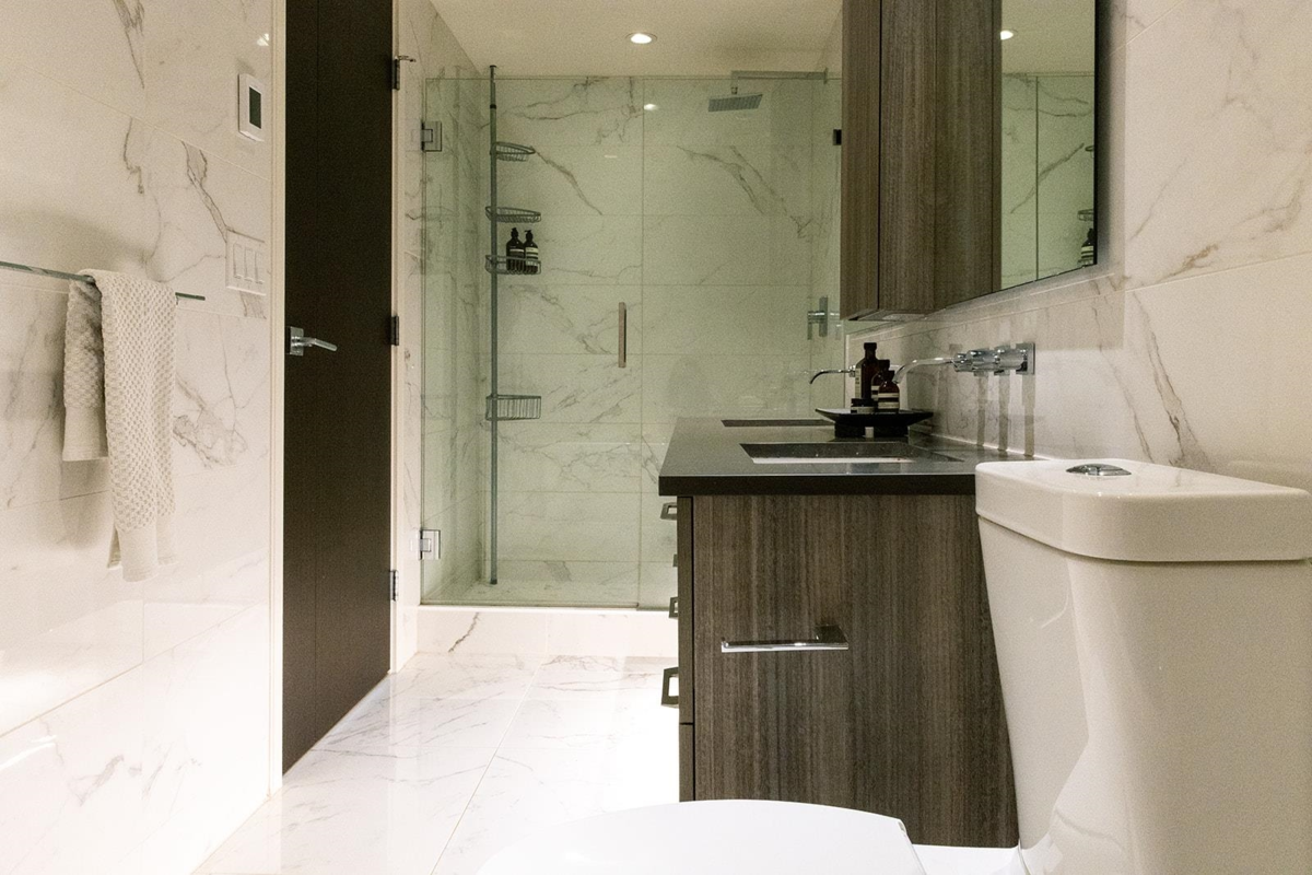 Front Yard Photo of 1608 210 Salter Street, New Westminster, BC