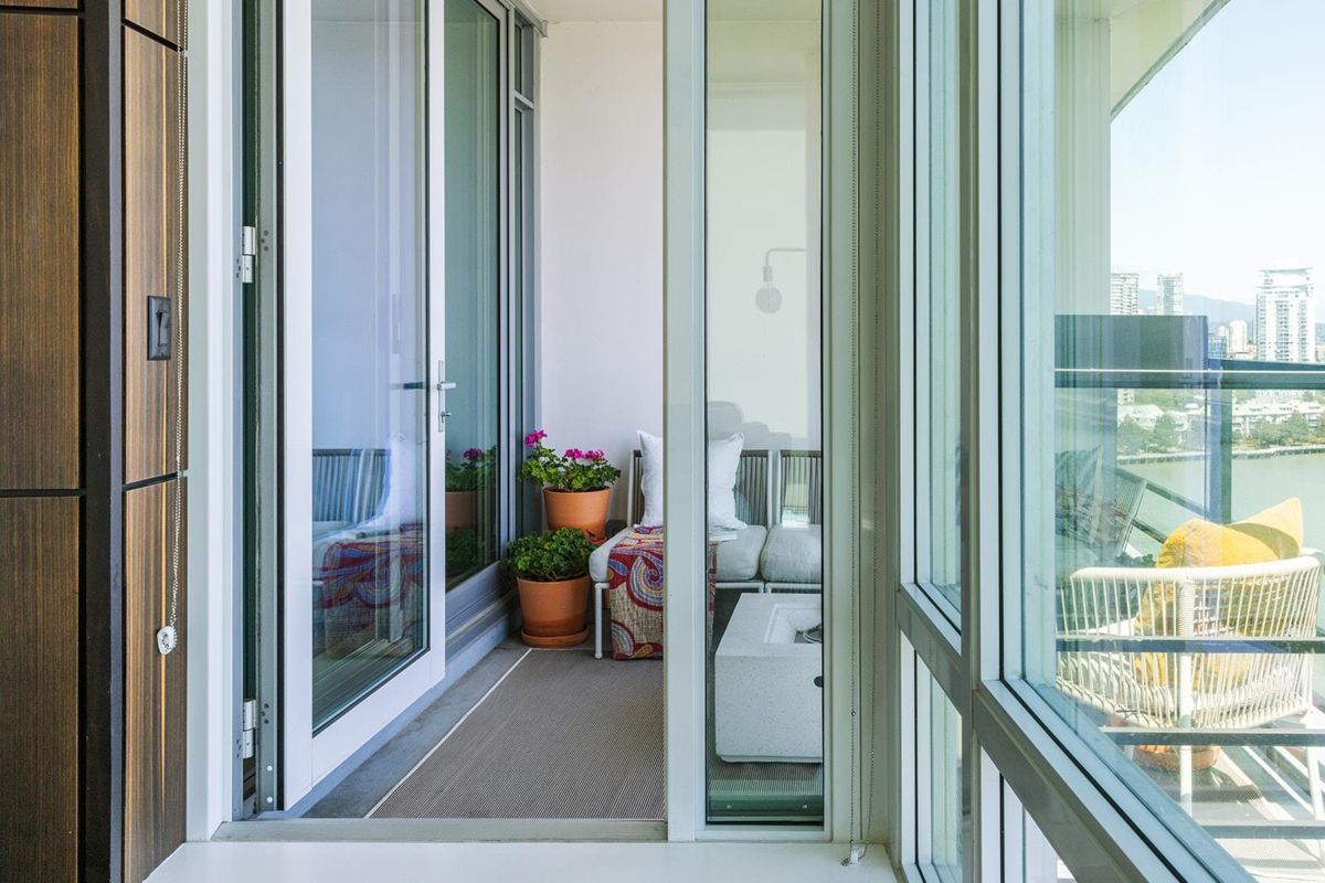 Garden / Landscaping Photo of 1608 210 Salter Street, New Westminster, BC