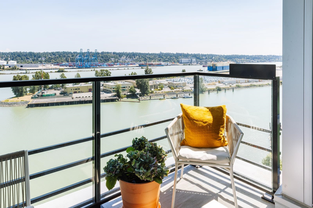 Hot Tub / Spa Photo of 1608 210 Salter Street, New Westminster, BC