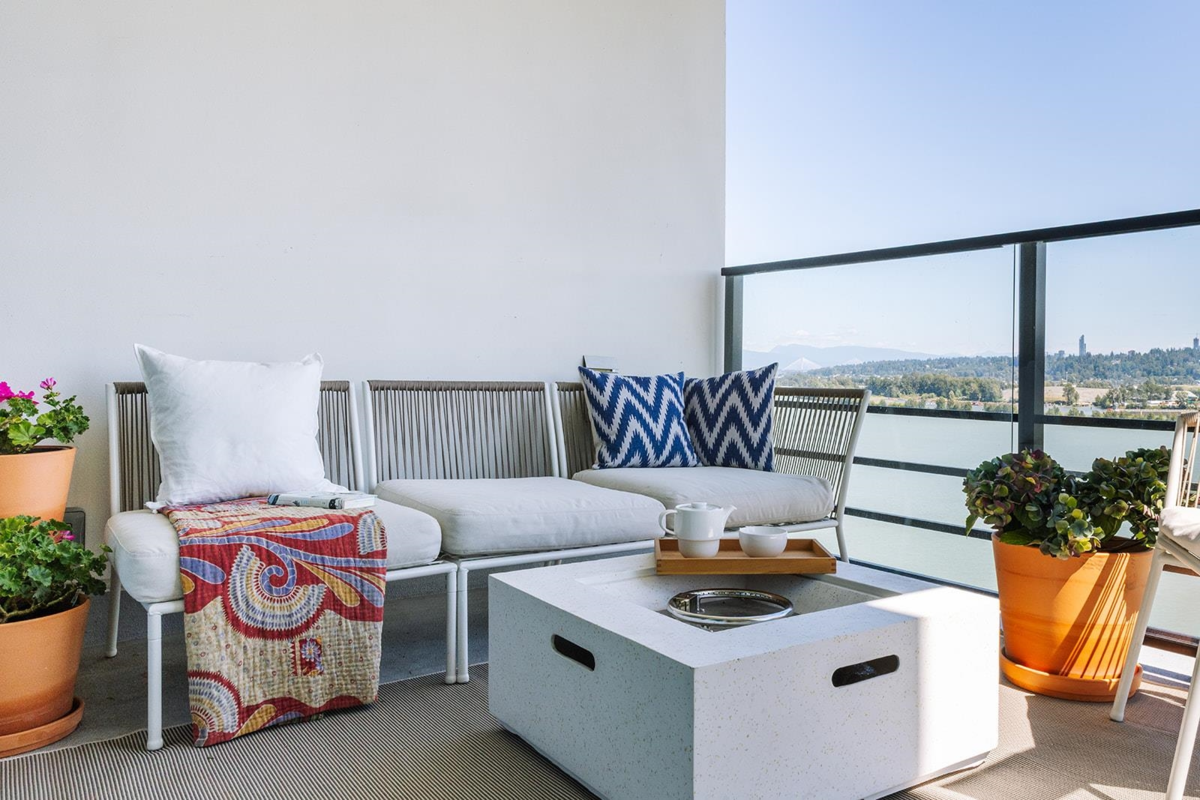 Swimming Pool Photo of 1608 210 Salter Street, New Westminster, BC