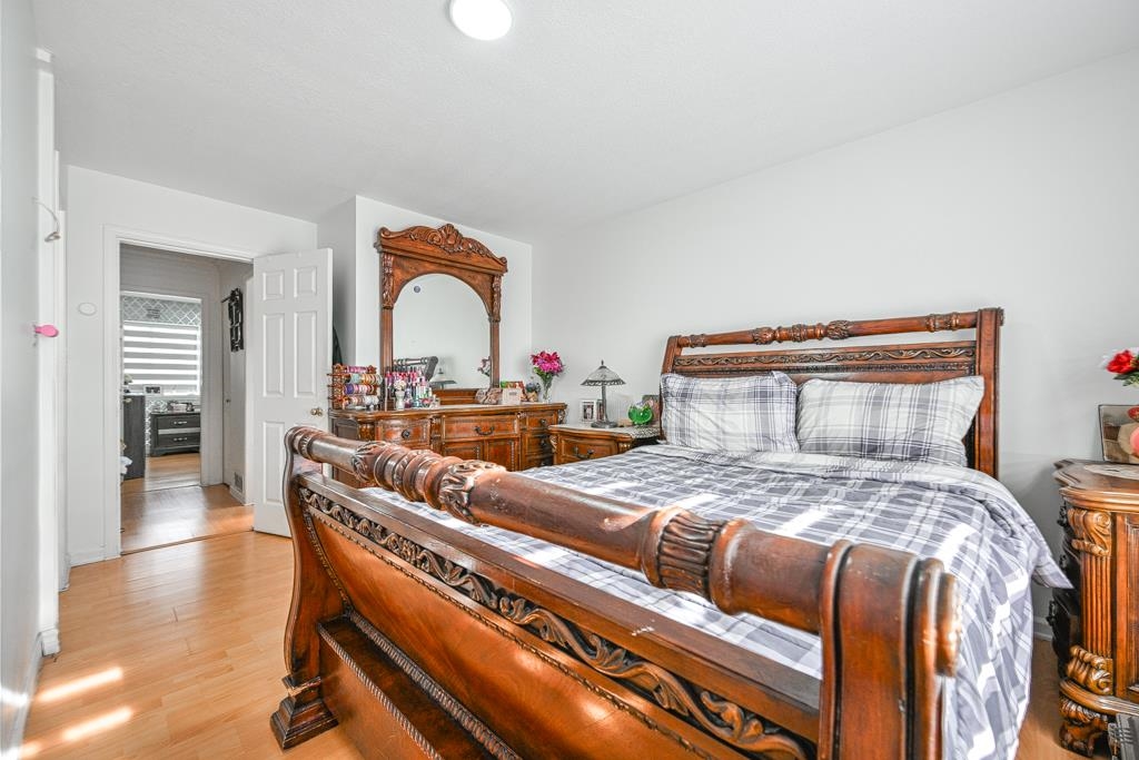 Entry Foyer Photo of 3327 Wagner Drive, Abbotsford, BC