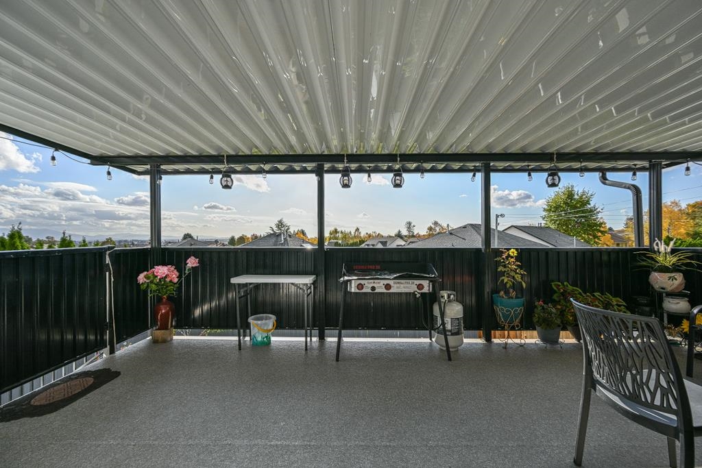 Garage Interior Photo of 3327 Wagner Drive, Abbotsford, BC