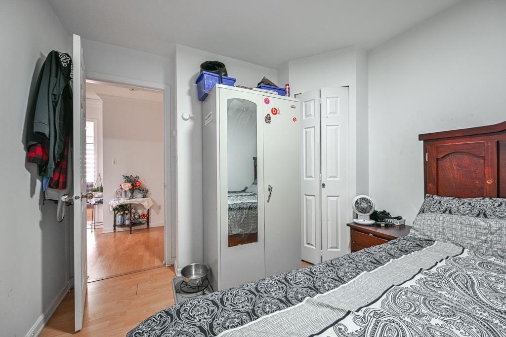 Powder Room Photo of 3327 Wagner Drive, Abbotsford, BC