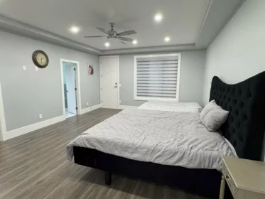 Hallway Photo of 12343 93a Avenue, Surrey, BC