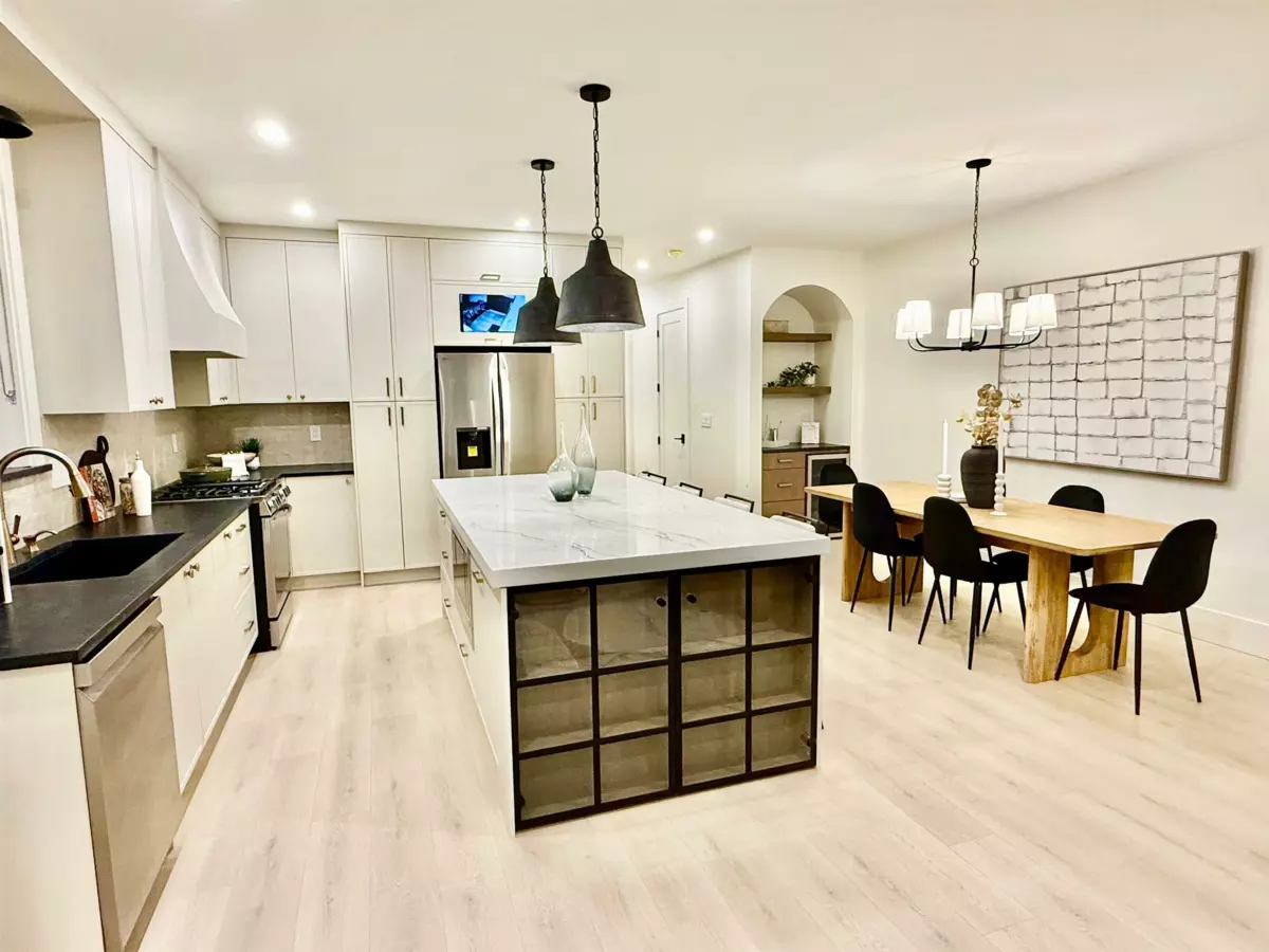 Breakfast Nook Photo of 103 743 Gauthier Avenue, Coquitlam, BC