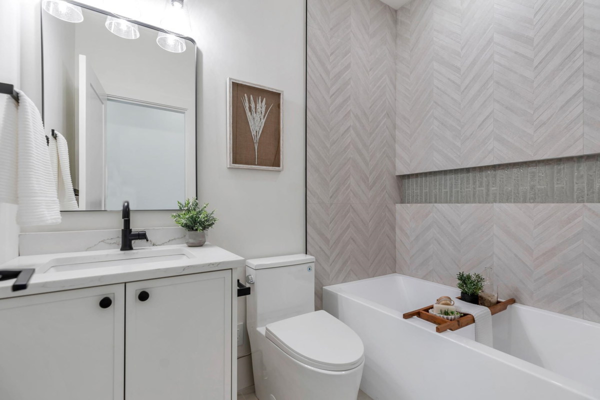 Hot Tub / Spa Photo of 103 743 Gauthier Avenue, Coquitlam, BC