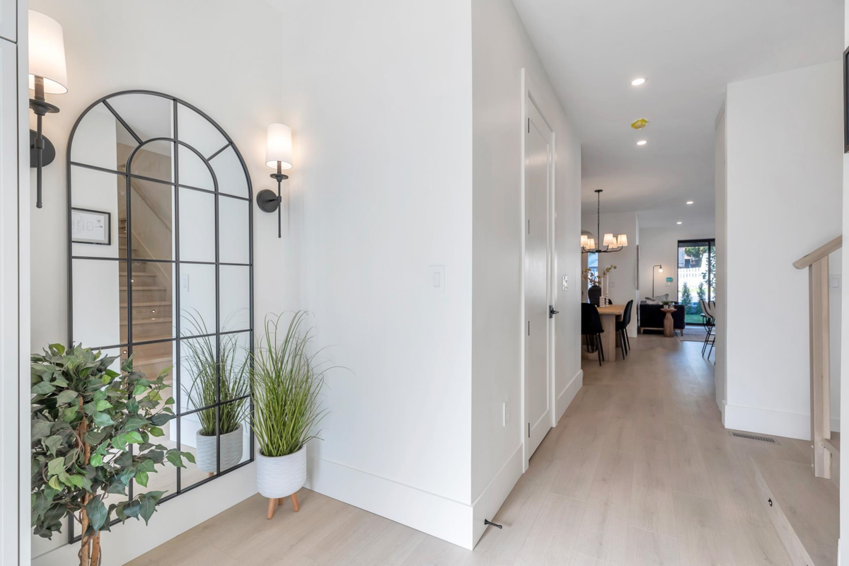 Kitchen Island Photo of 103 743 Gauthier Avenue, Coquitlam, BC