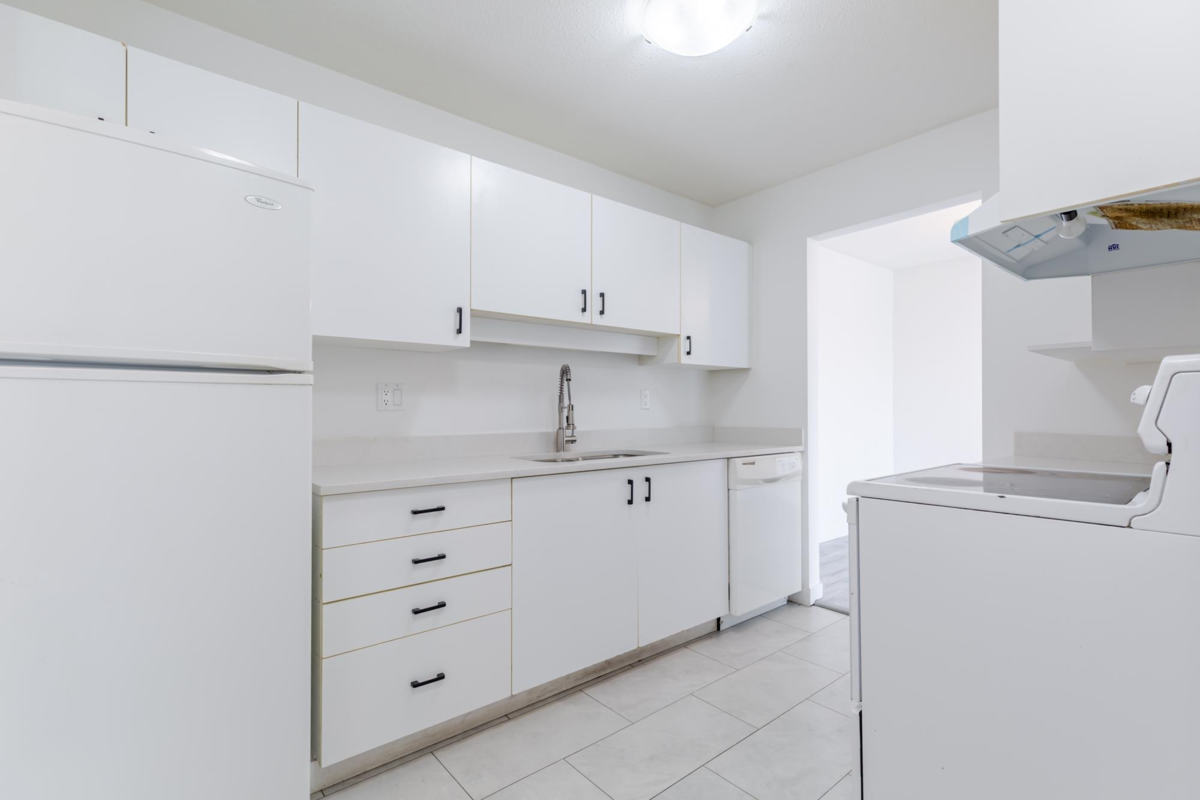 Breakfast Nook Photo of 309 13771 72a Avenue, Surrey, BC