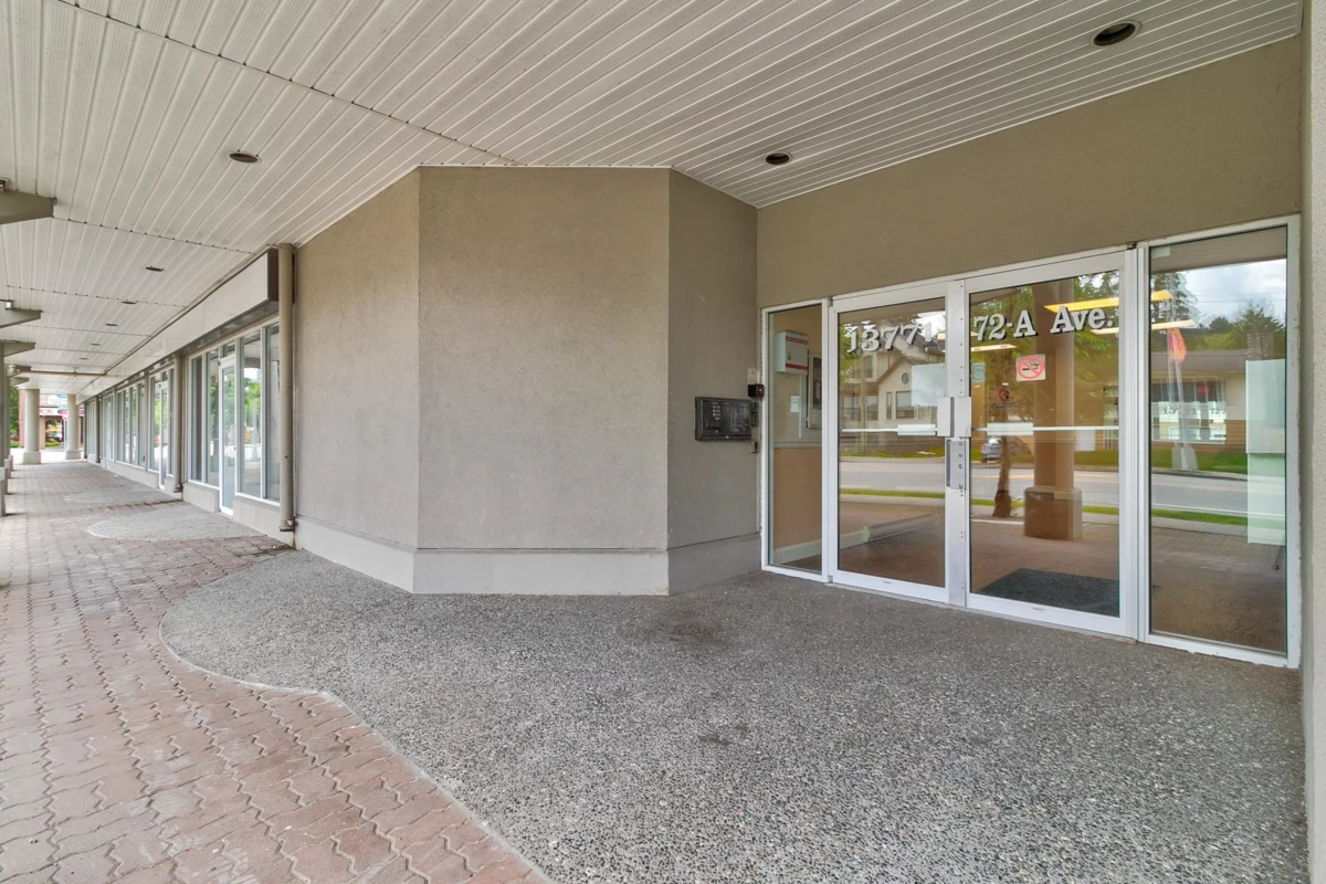 Family Room Photo of 309 13771 72a Avenue, Surrey, BC