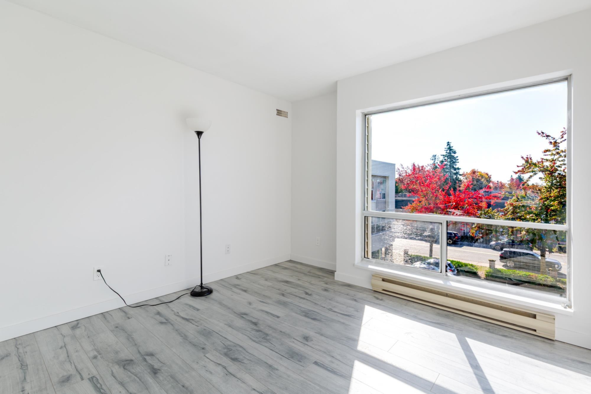 Garden / Landscaping Photo of 309 13771 72a Avenue, Surrey, BC