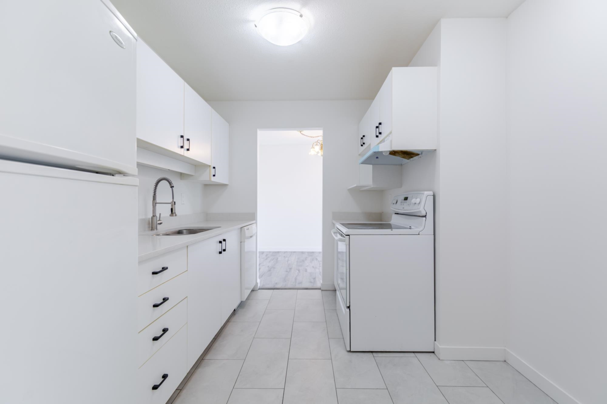 Pantry Photo of 309 13771 72a Avenue, Surrey, BC