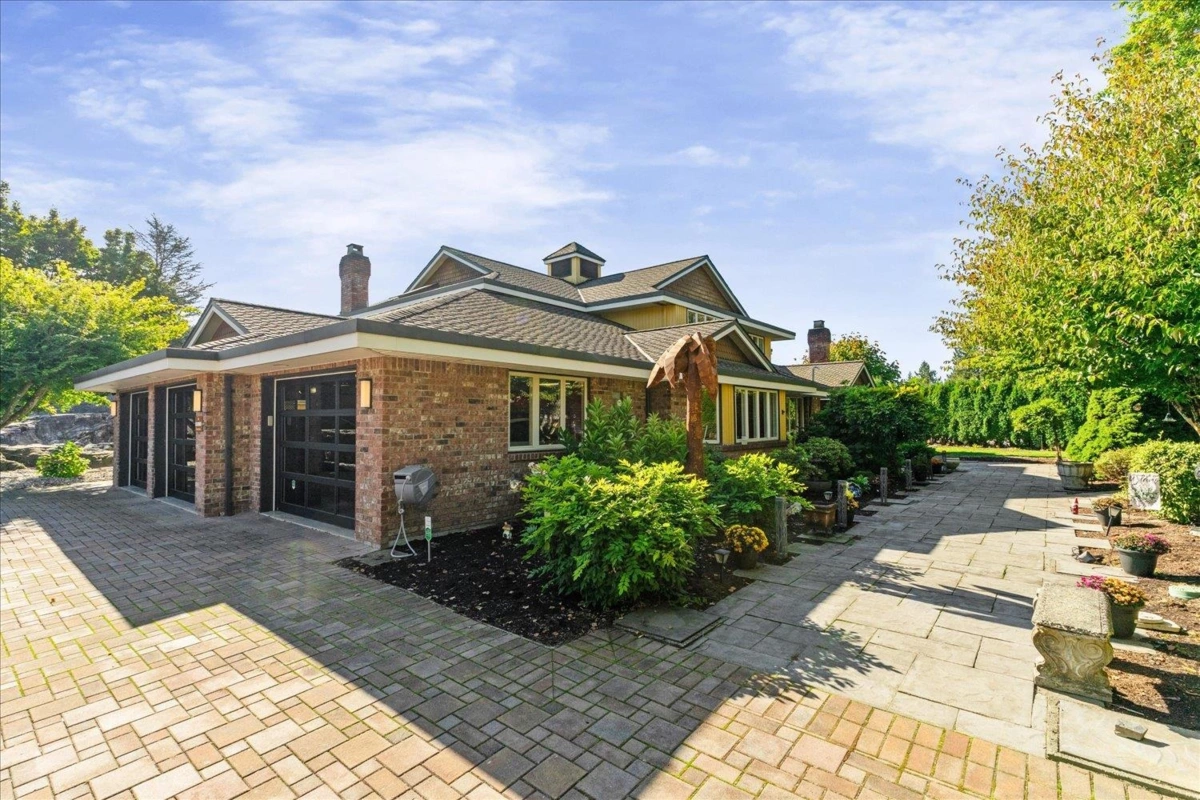 Family Room Photo of 47220 Swallow Place, Chilliwack, BC