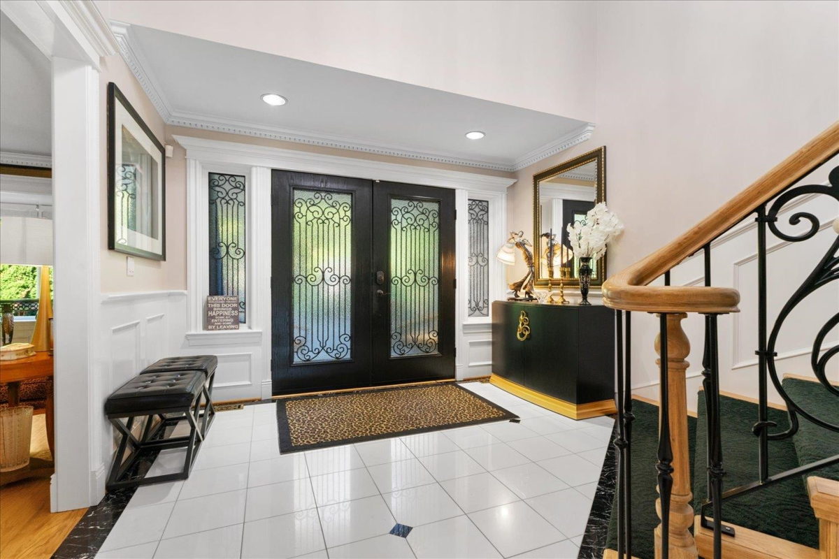 Kitchen Photo of 47220 Swallow Place, Chilliwack, BC