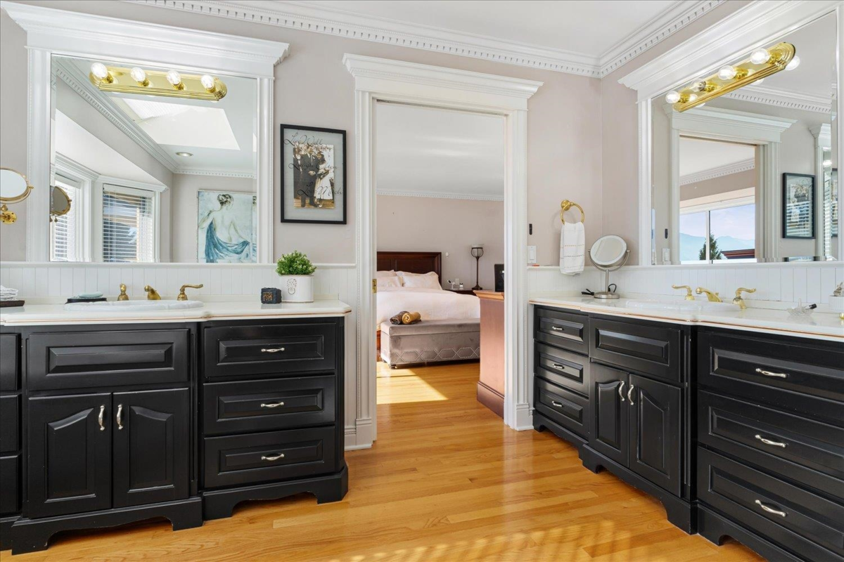 Laundry Room Photo of 47220 Swallow Place, Chilliwack, BC