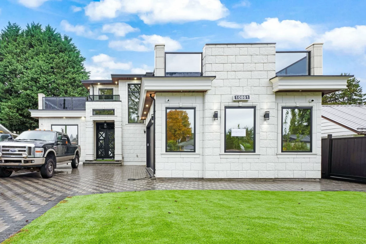 Outdoor Kitchen Photo of 10861 142a Street, Surrey, BC