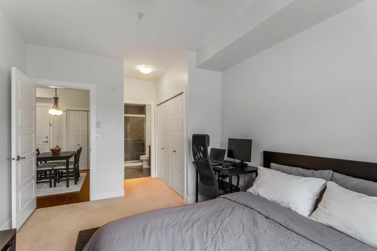 Walk-In Closet Photo of 210 20219 54a Avenue, Langley, BC