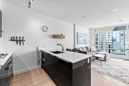 3201 1283 Howe Street, Vancouver, BC