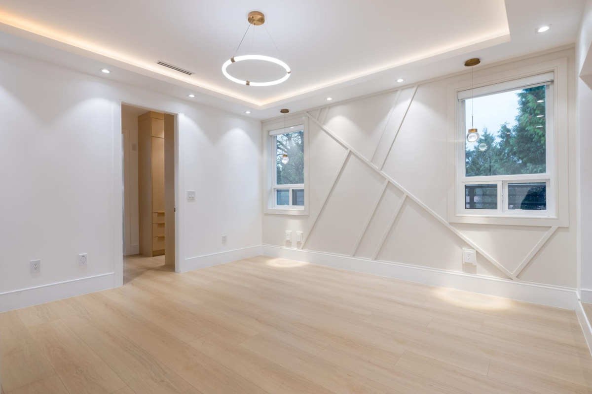 Entry Foyer Photo of 5385 Shelby Court, Burnaby, BC