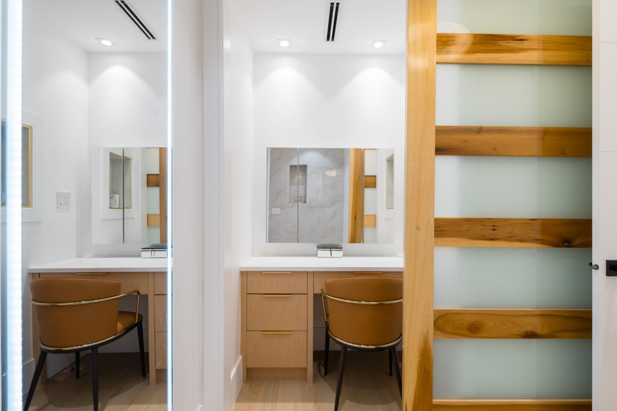 Outdoor Deck Photo of 5385 Shelby Court, Burnaby, BC