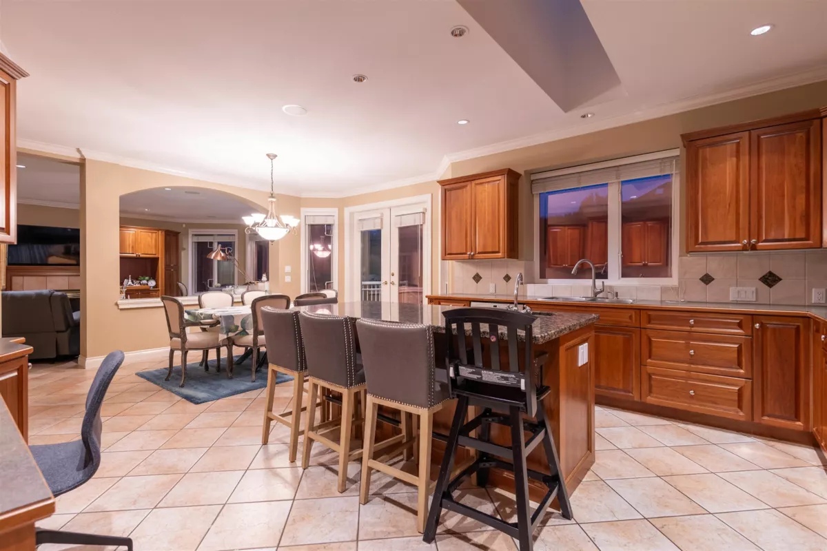 Kitchen Photo of 2122 138 Street, Surrey, BC