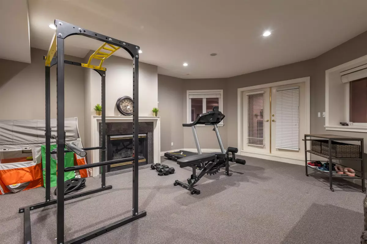 Office / Den Photo of 2122 138 Street, Surrey, BC