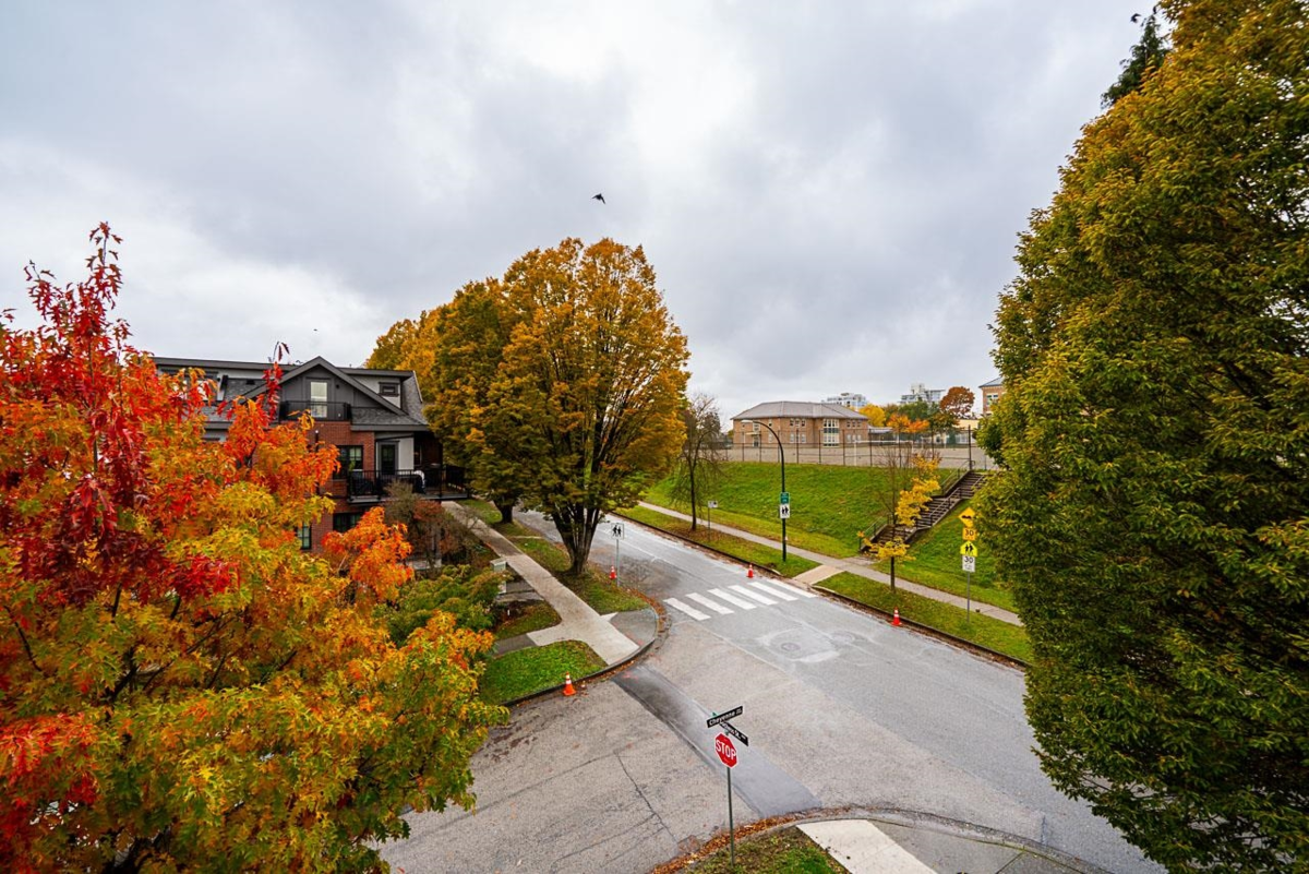 Staircase Photo of 4756 Duchess Street, Vancouver, BC