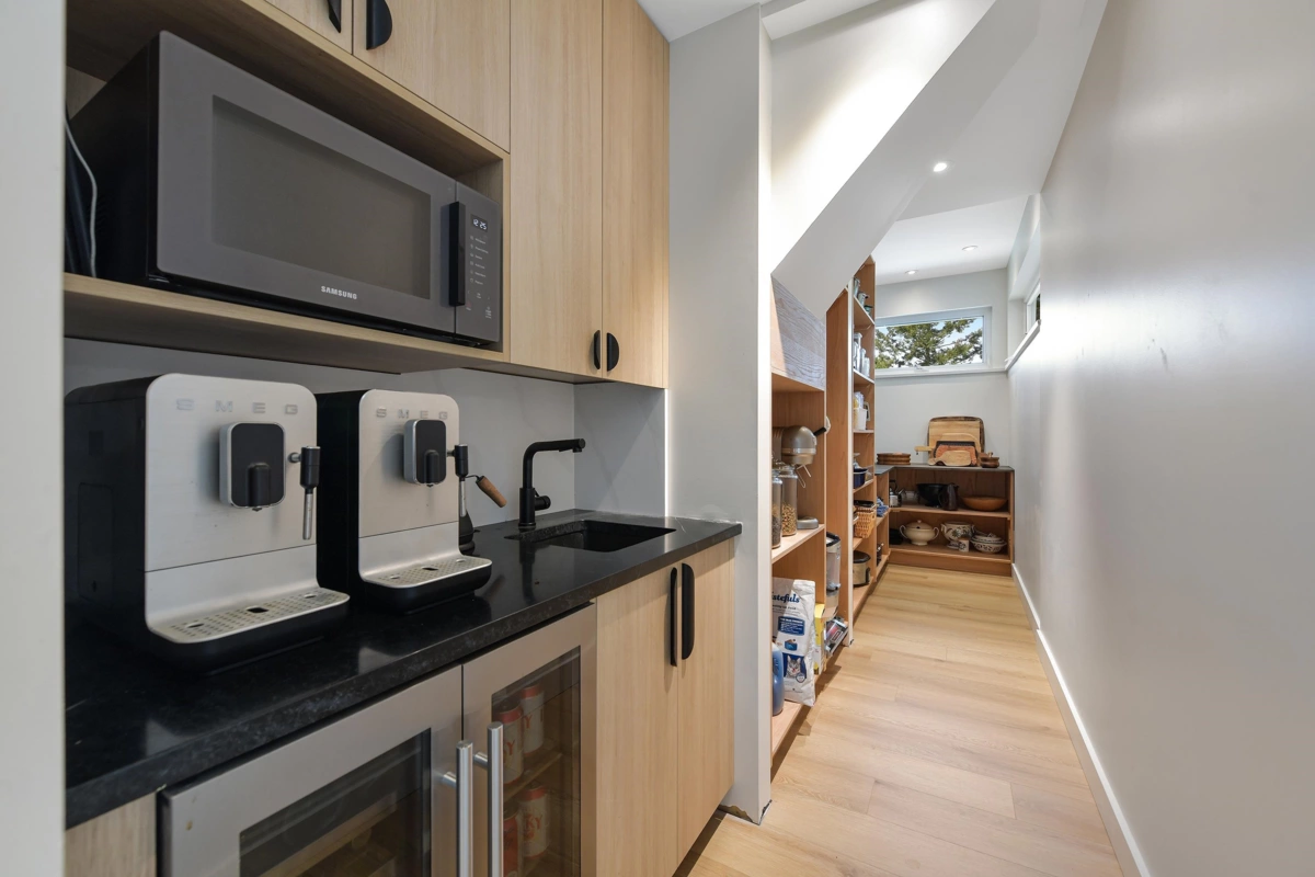 Garage Interior Photo of 356 East West Road, Mayne Island, BC