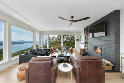 Entry Foyer Photo of 356 East West Road, Mayne Island, BC