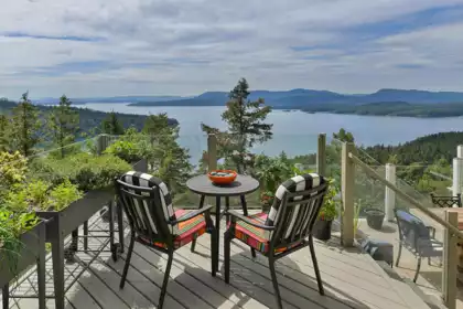356 East West Road, Mayne Island, BC, Mayne Island — Single Family Residence for sale