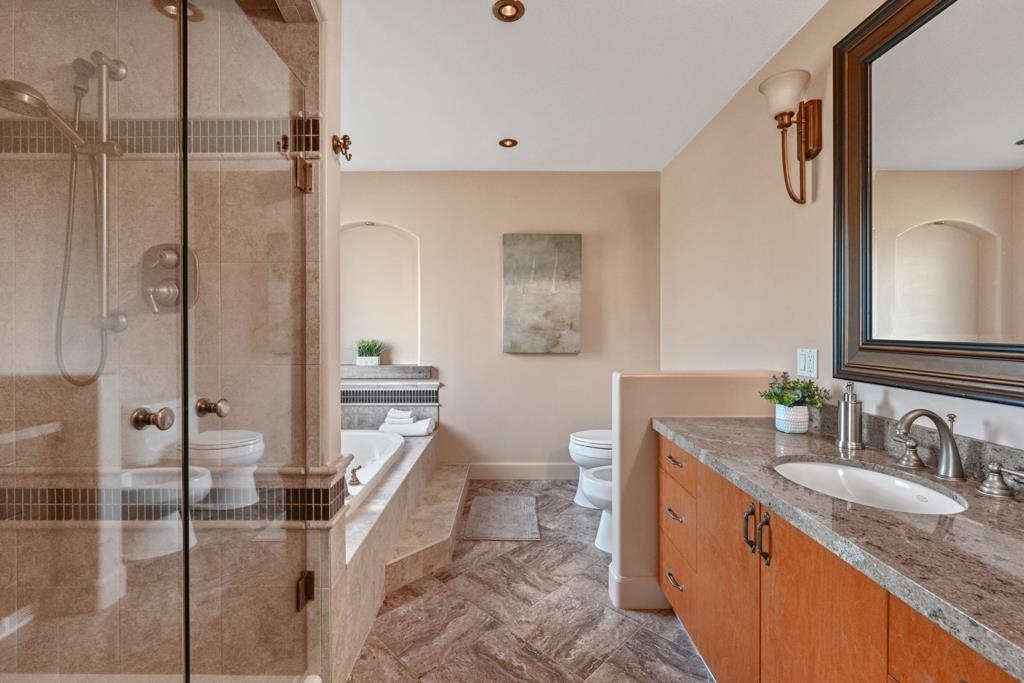 Entry Foyer Photo of 21480 18 Avenue, Langley, BC