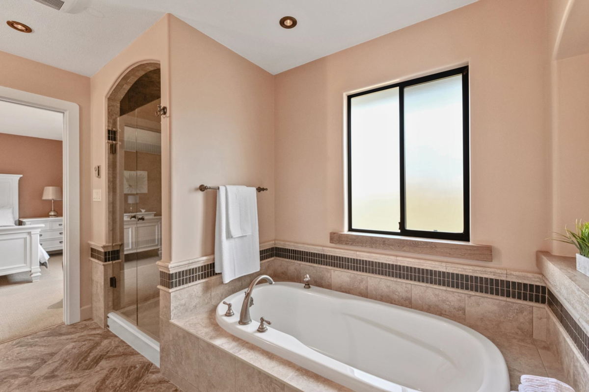 Hallway Photo of 21480 18 Avenue, Langley, BC