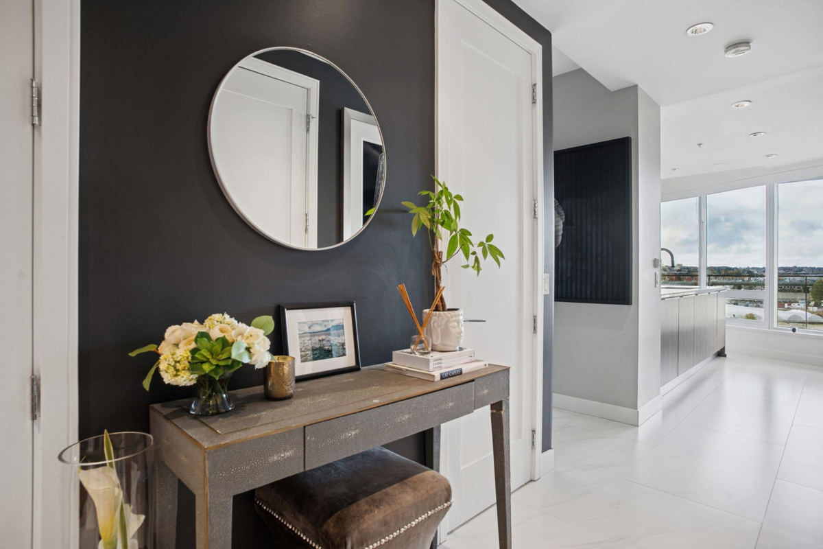 Dining Area Photo of 705 181 W 1st Avenue, Vancouver, BC