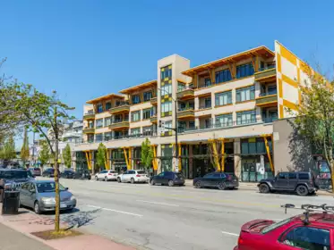 301 3971 Hastings Street, Burnaby, BC, Burnaby — Apartment/Condo for sale