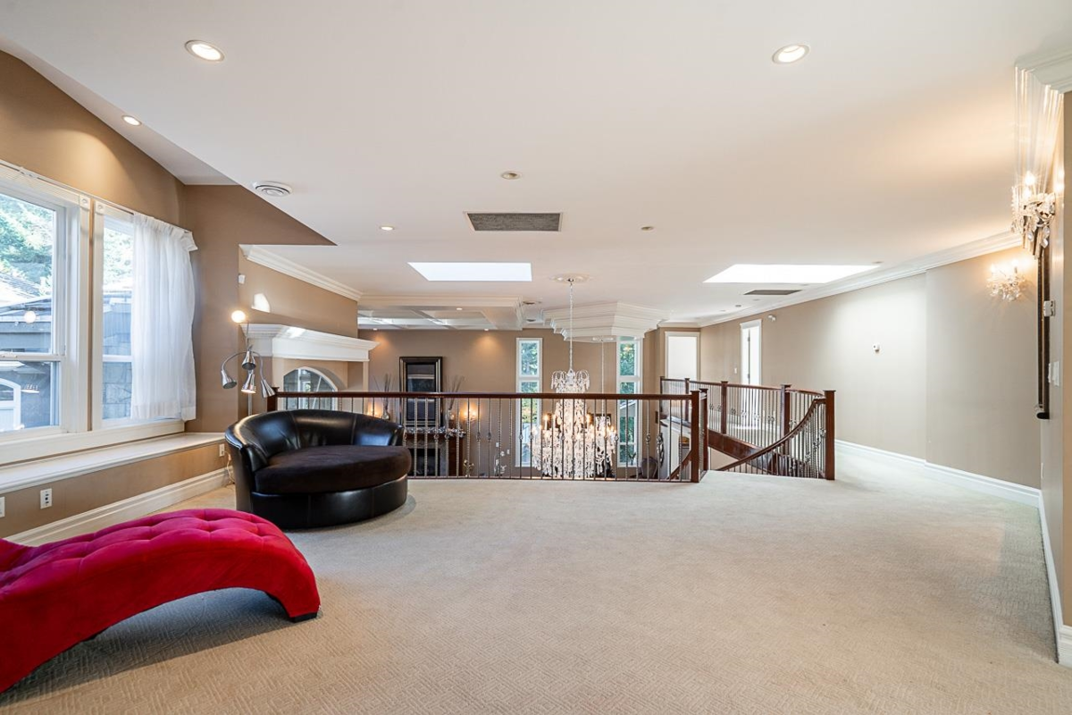 Entry Foyer Photo of 2982 Sunridge Court, Coquitlam, BC