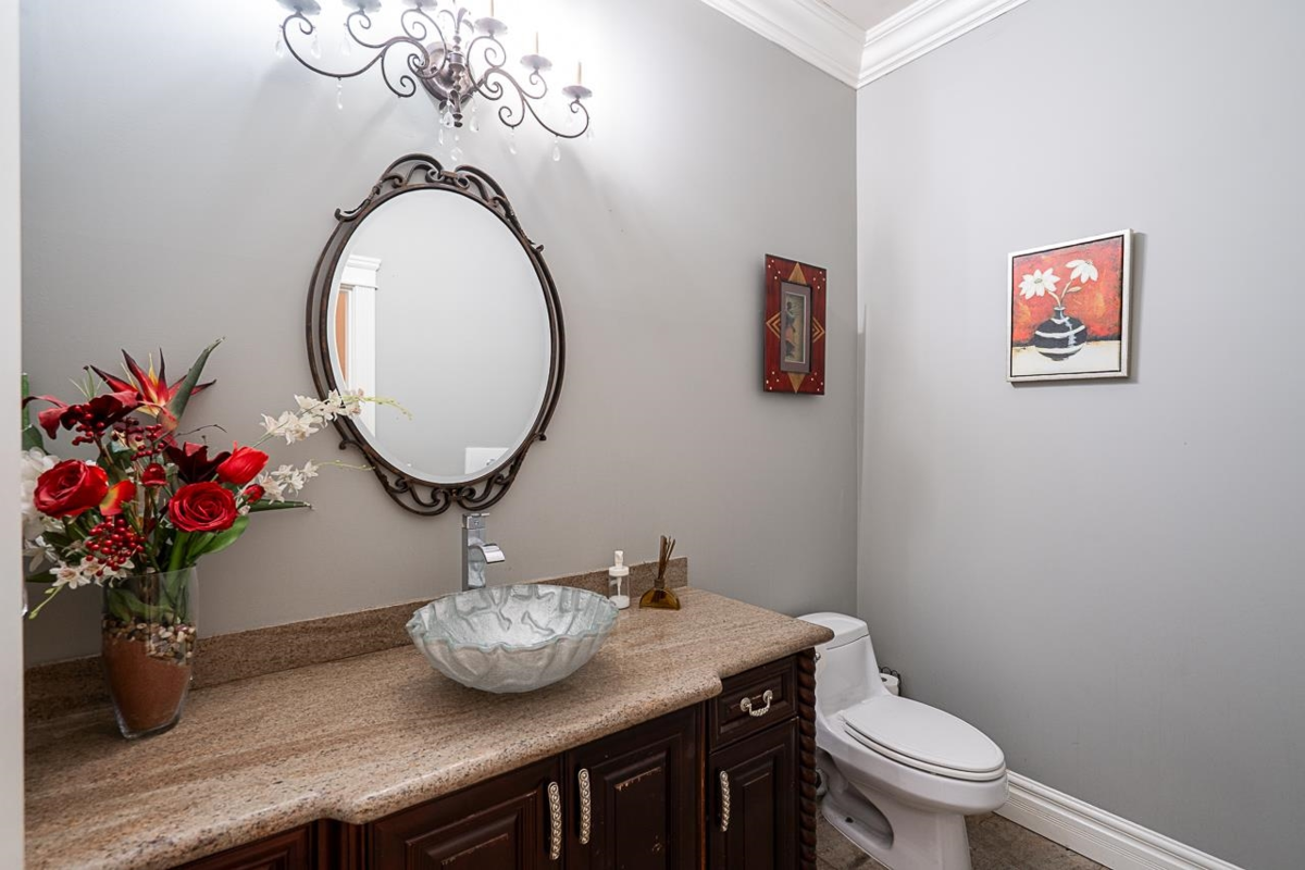 Mudroom Photo of 2982 Sunridge Court, Coquitlam, BC