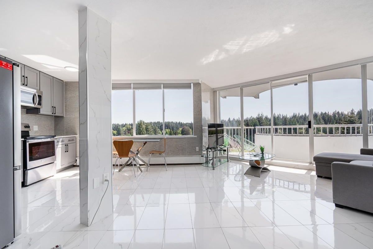 Pantry Photo of 903 4691 W 10th Avenue, Vancouver, BC