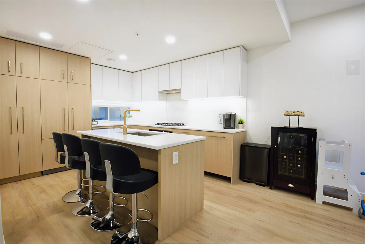 Family Room Photo of 202 381 Clayton Street, Coquitlam, BC