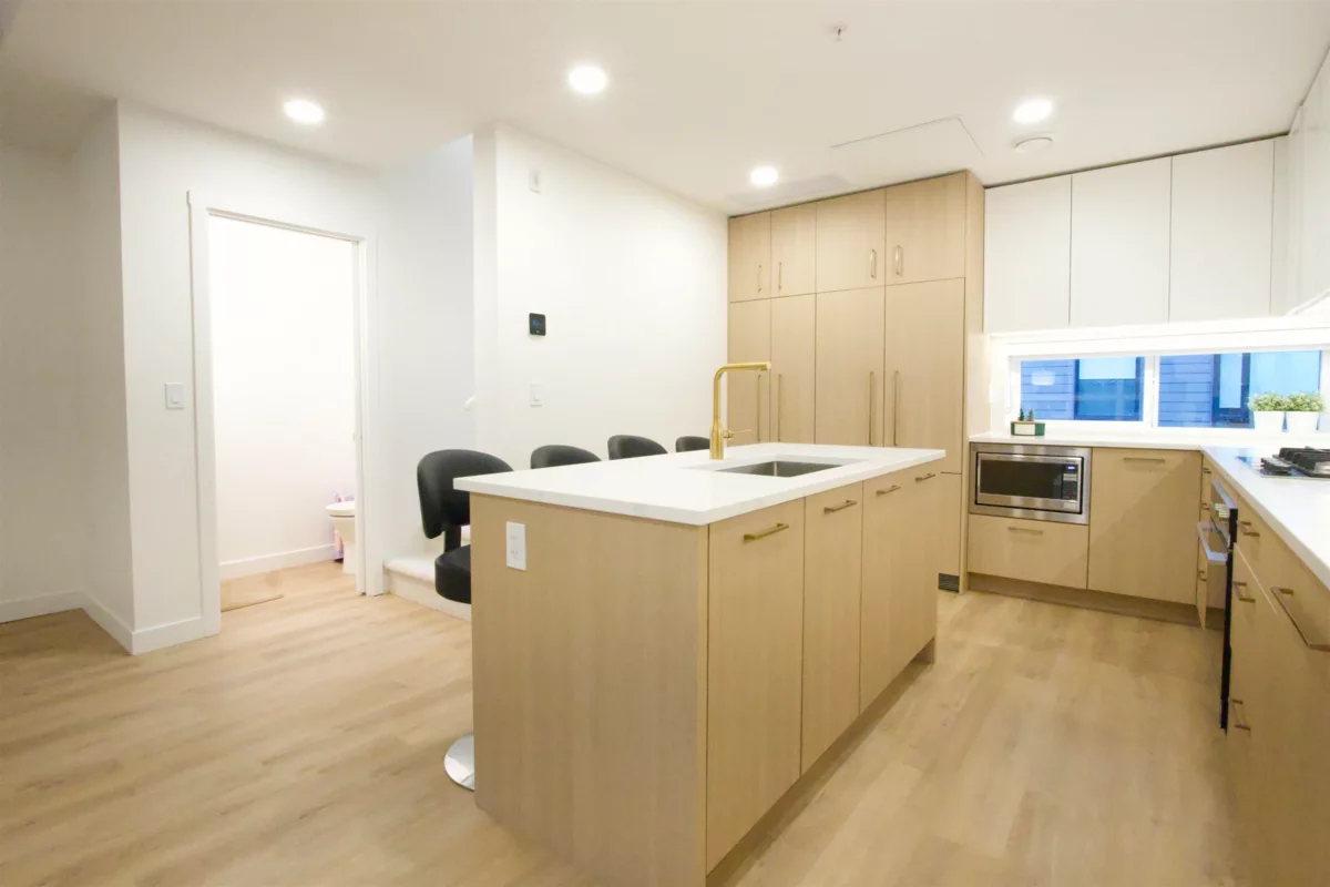 Kitchen Photo of 202 381 Clayton Street, Coquitlam, BC