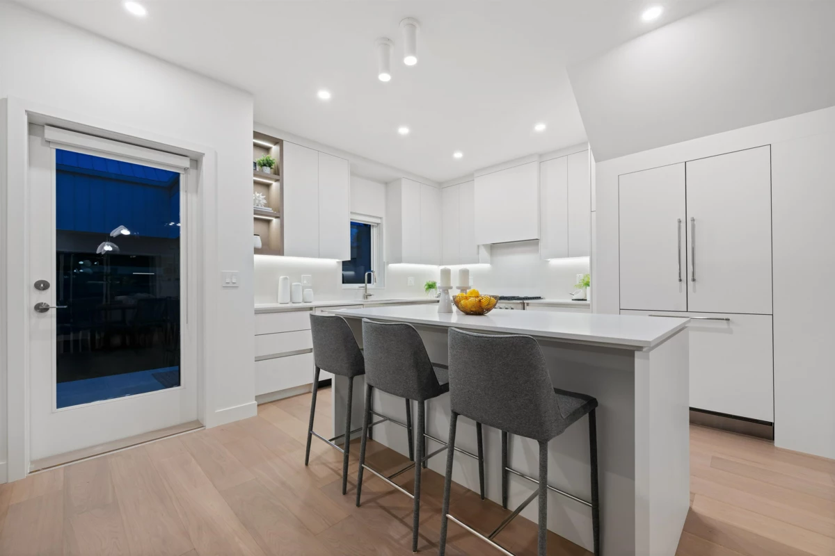 Dining Area Photo of 1 1632 E 21st Avenue, Vancouver, BC