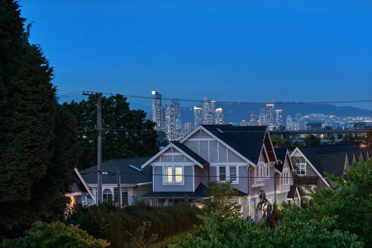 Garden / Landscaping Photo of 1 1632 E 21st Avenue, Vancouver, BC