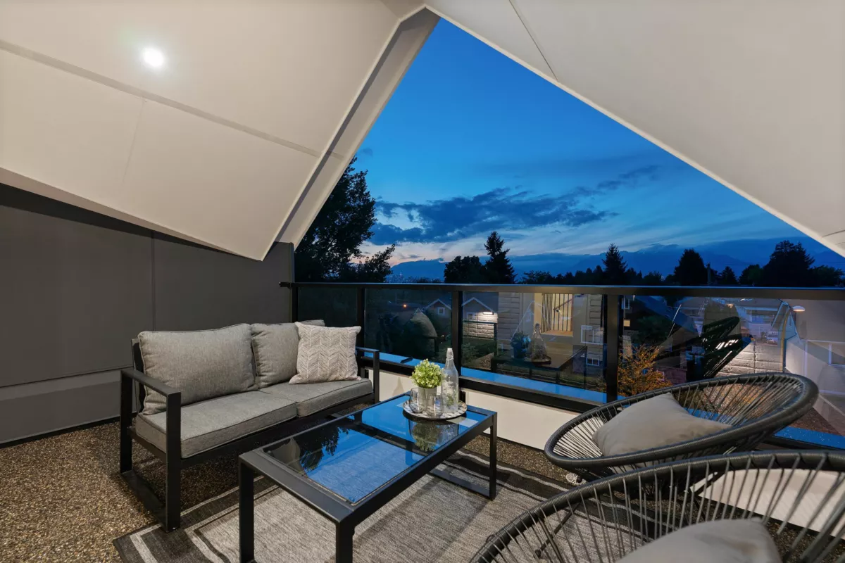 Hallway Photo of 1 1632 E 21st Avenue, Vancouver, BC
