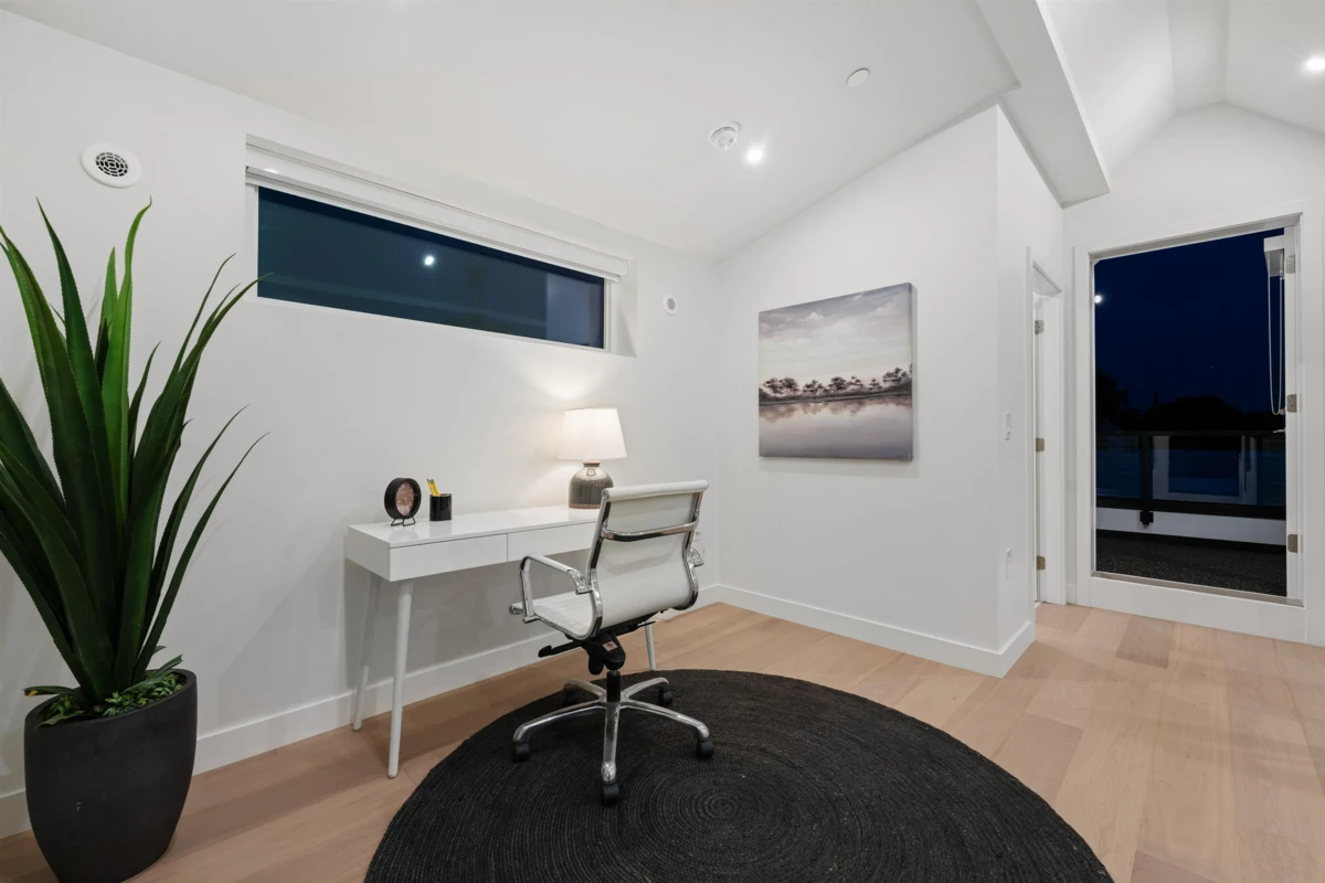 Mudroom Photo of 1 1632 E 21st Avenue, Vancouver, BC