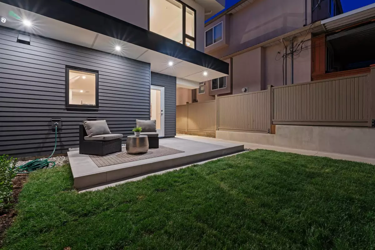 Outdoor Deck Photo of 1 1632 E 21st Avenue, Vancouver, BC