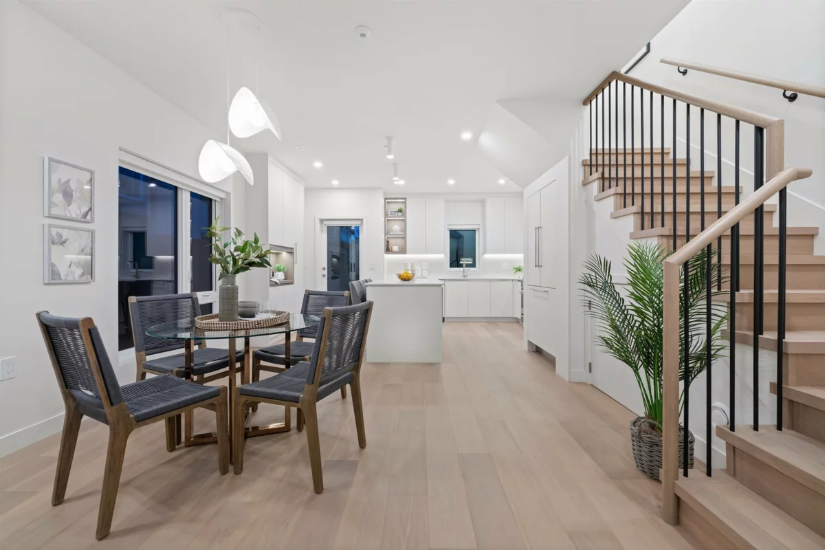 Primary Bathroom Photo of 1 1632 E 21st Avenue, Vancouver, BC