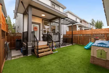 Front Yard Photo of 2561 168 Street, Surrey, BC