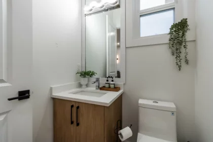 Laundry Room Photo of 2561 168 Street, Surrey, BC