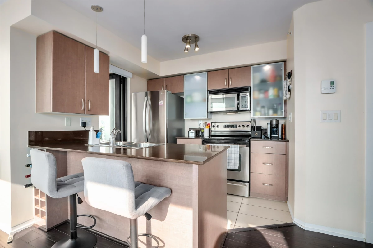 Kitchen Photo of 2704 909 Mainland Street, Vancouver, BC