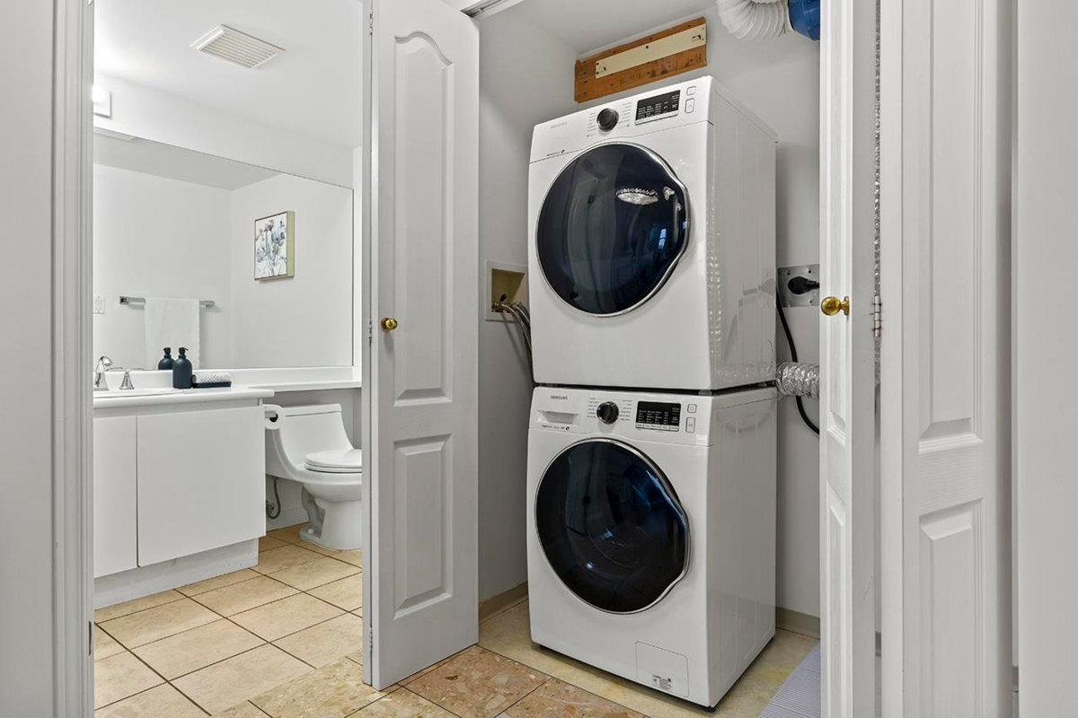 Bedroom 3 Photo of 1503 8297 Saba Road, Richmond, BC