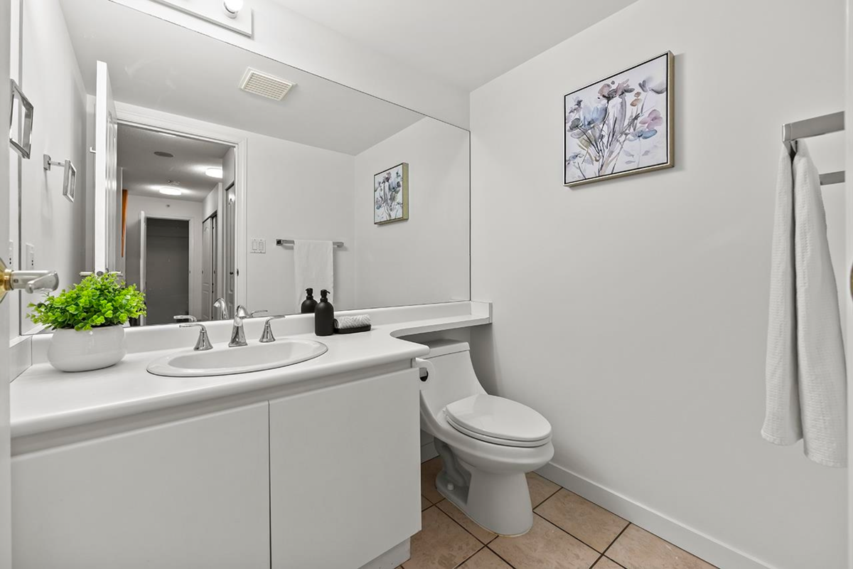 Bedroom 4 Photo of 1503 8297 Saba Road, Richmond, BC