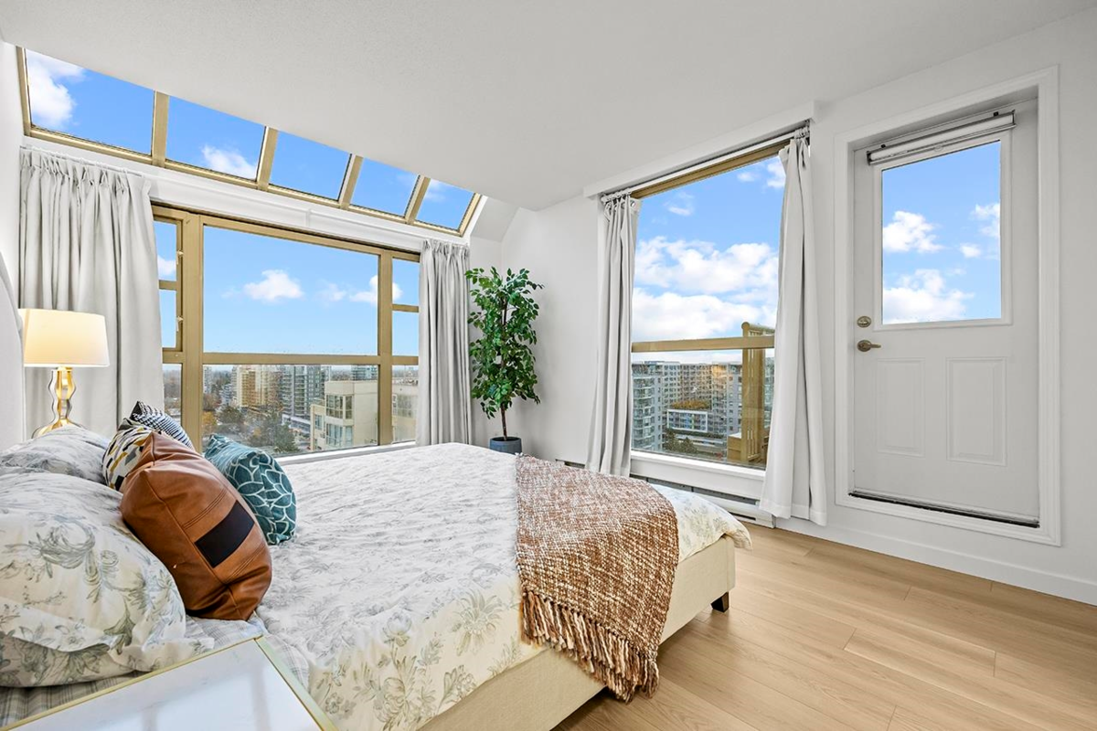Powder Room Photo of 1503 8297 Saba Road, Richmond, BC